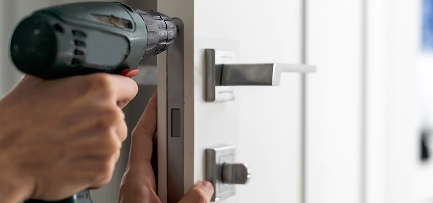 Locksmith For Lock Replacement Near Me in Alhambra, CA