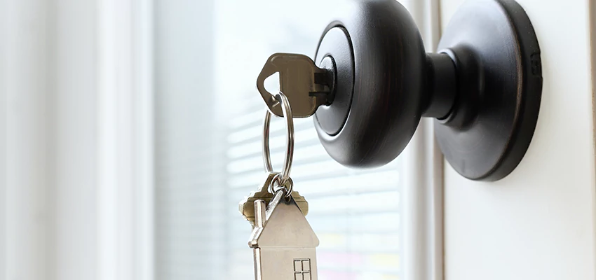 Bifold Door Knob Replacement in Alhambra, California